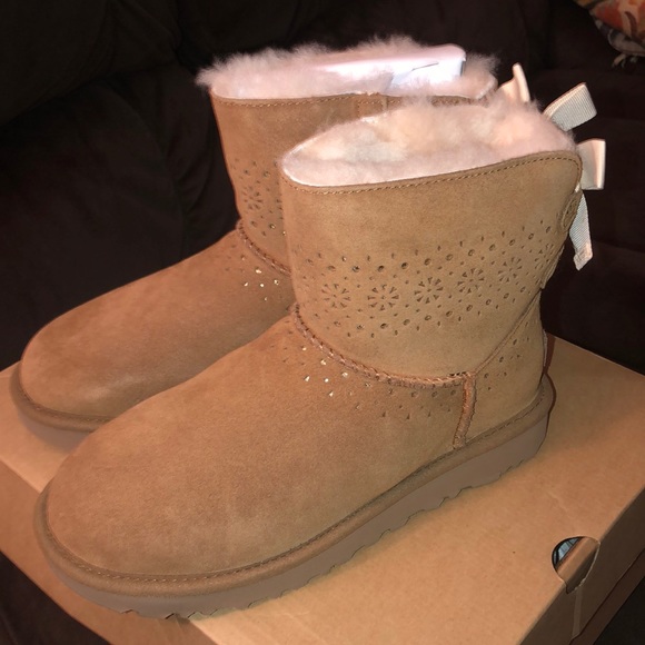 UGG Shoes - Authentic uggs size 7